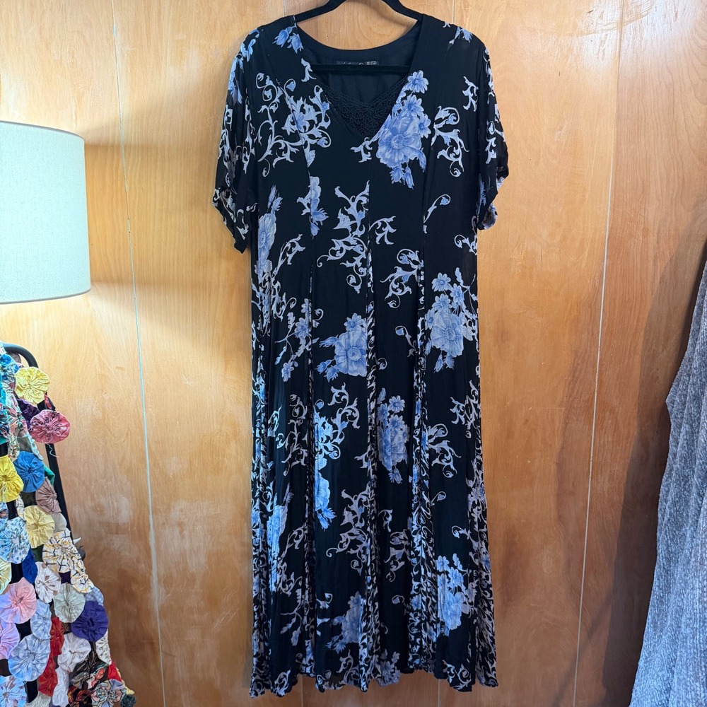 Lola P Women Black Blue Floral Rayon V-Neck Lace Trim Maxi Dress Size‎ M